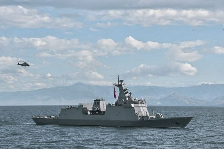 
        The PN welcomed its second and final José Rizal-class frigate, 
        Antonio Luna, 
        as it arrived in Philippine waters after departing South Korea on 5 February.  
       (Philippine Navy  )
