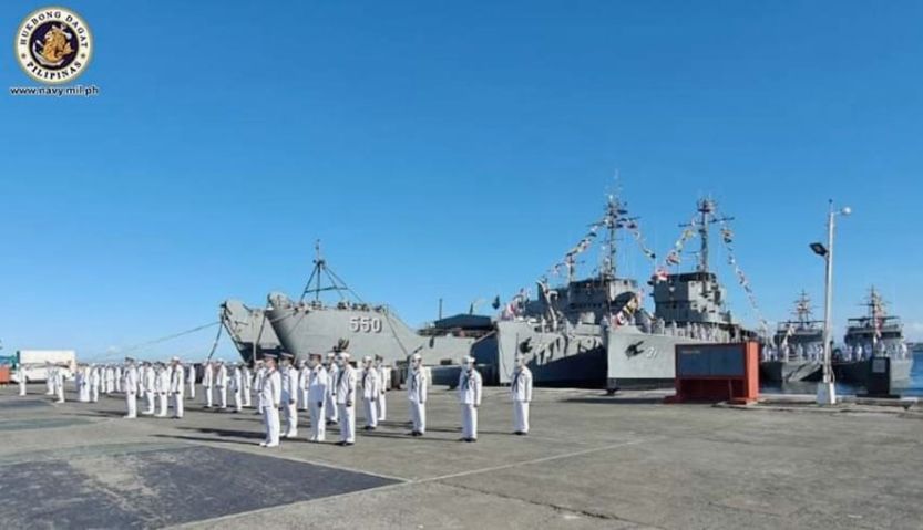 The PN decommissioned four vessels (the first four from right to left) in a ceremony held on 1 March at Naval Base Heracleo Alano at Sangley Point, Cavite City. They included the service’s last two Tomas Batilo-class fast attack craft, its final Rizal (Auk)-class corvette, and a PCE 827-class corvette. The fifth ship on the image (first from left to right, with pennant 550) was not decommissioned.  (Philippine Navy)