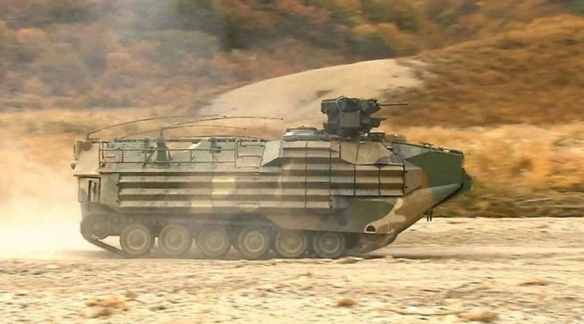 A KAAV7A1 amphibious assault vehicle trialling an RCWS developed by Hanwha Defense.