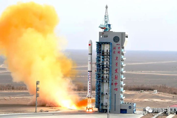 On 13 March China launched into space the fourth group of three Yaogan-31 remote-sensing satellites aboard a Long March 4C rocket that took off from the Jiuquan Satellite Launch Centre. (Via PLA Daily)