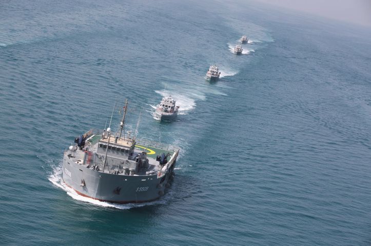 
        The Kuwait Naval Force’s uses the oil rig replenishment and accommodation ship 
        Al-Dorrar
         (foreground) as an auxiliary transport vessel.  
       (Kuwait Armed Forces)