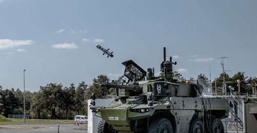An MMP medium-range land combat missile is launched from the Jaguar two-person turret in the first firing of the weapon system from the Jaguar EBRC platform at the DGA Techniques Terrestres Test Centre in Bourges on 14 April.