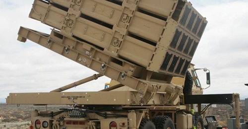 The MML launcher during a preliminary design review at the Dynetics facility in 2015. The army cancelled the programme later.